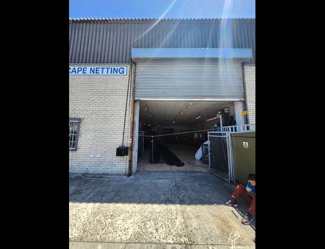 528M² WORKSHOP TO LET IN BEACONVALE